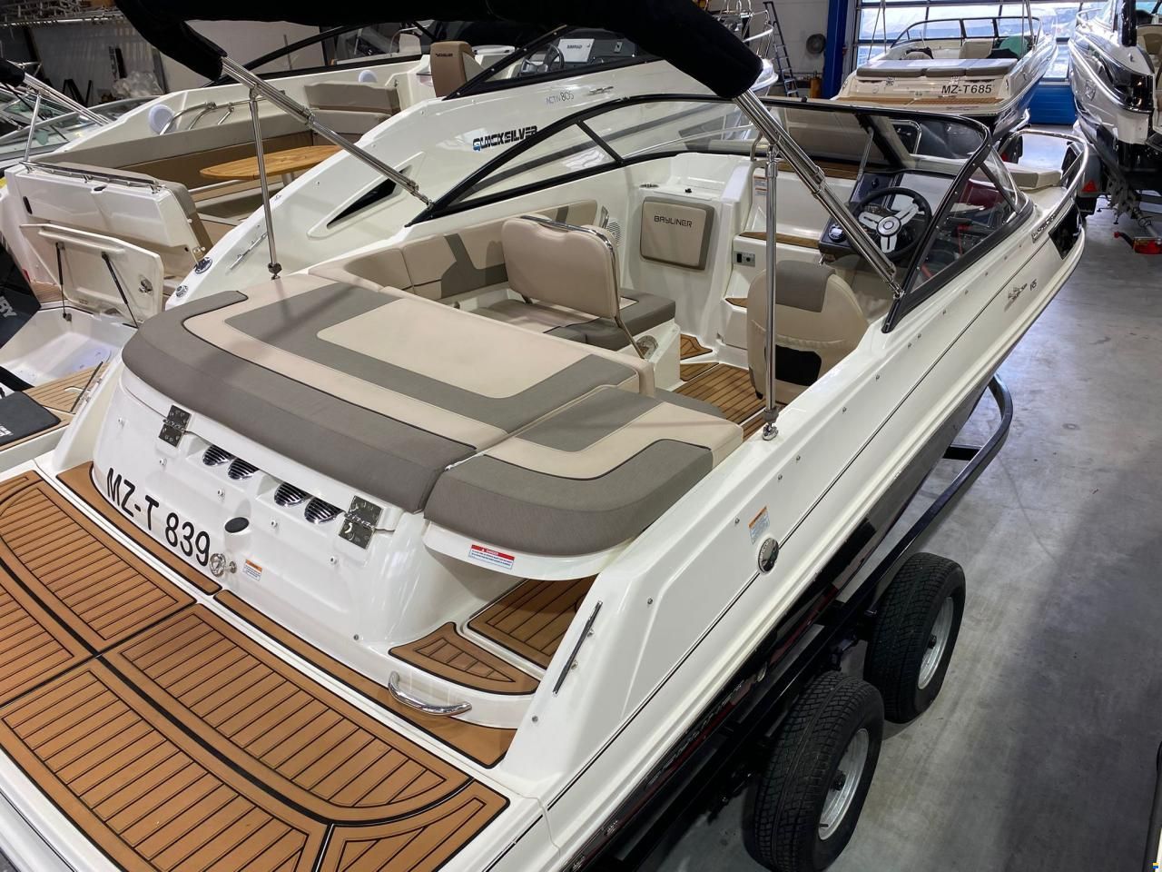Bayliner VR5C