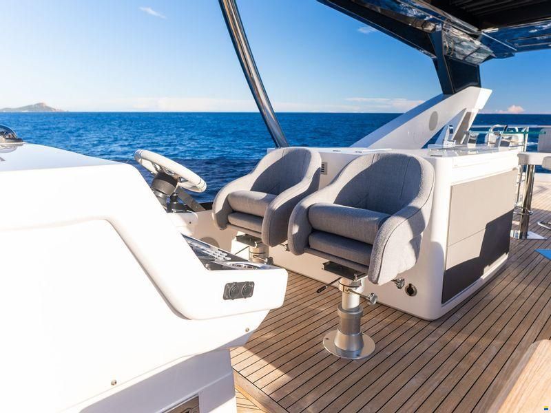 Sunseeker 76 Yacht