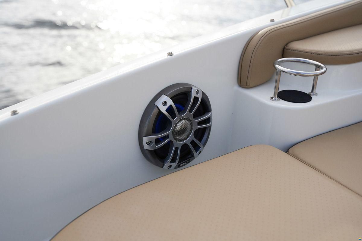 Sea Ray Sundancer 320