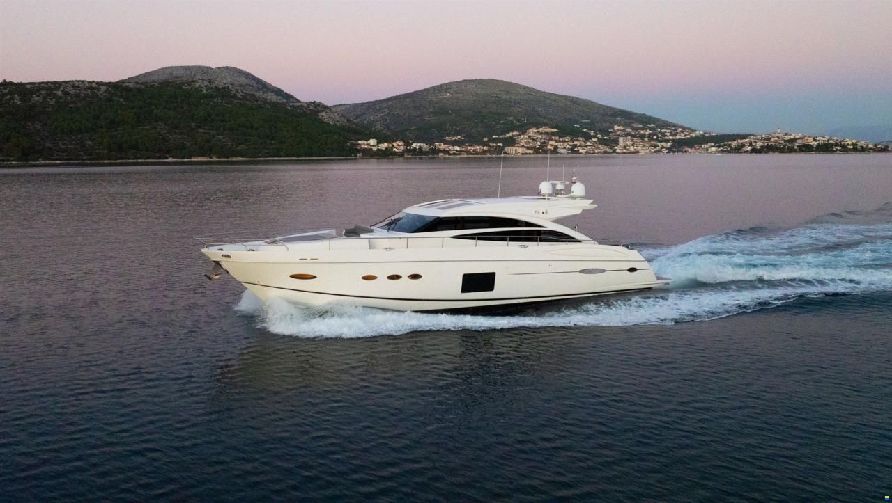 Princess V72