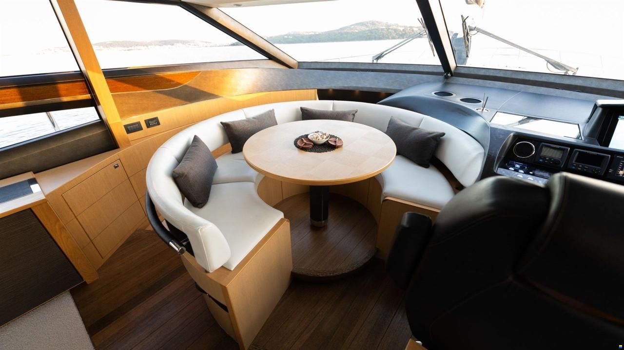 Princess V72
