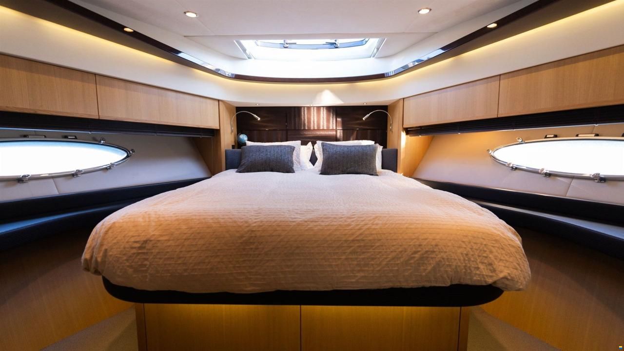 Princess V72