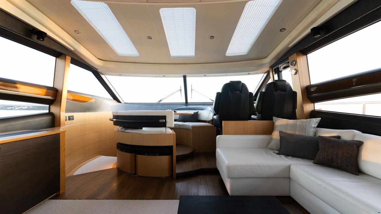 Princess V72