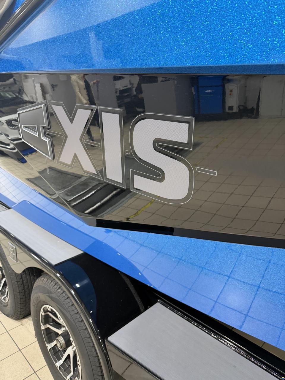 Axis T235