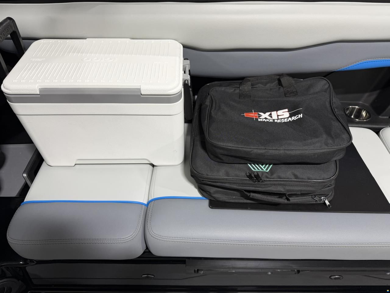 Axis T235