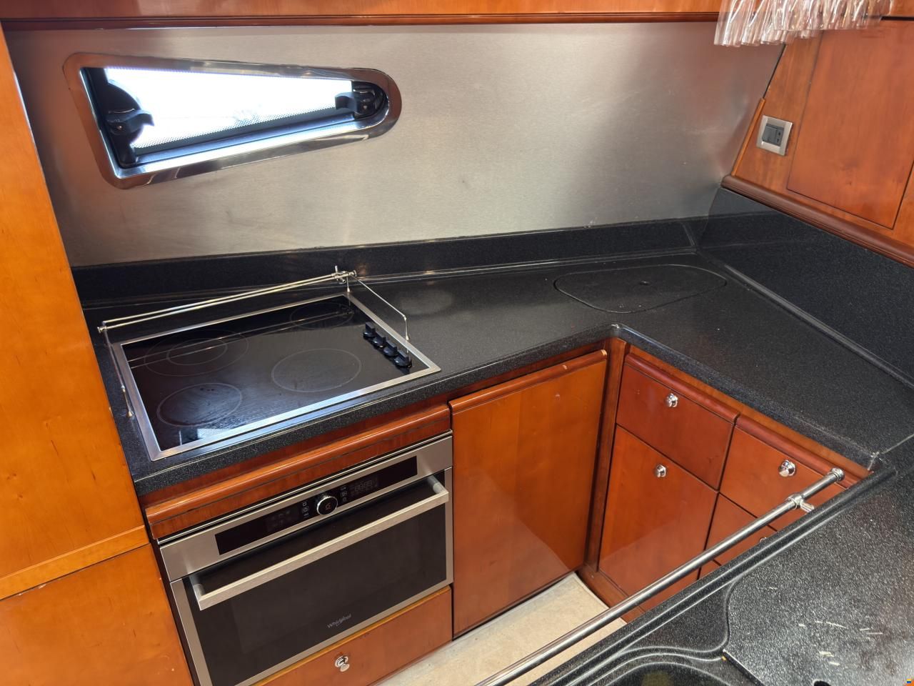 Azimut 68 Plus