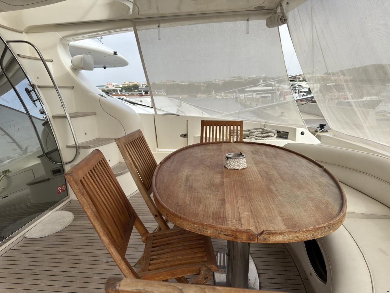 Azimut 68 Plus