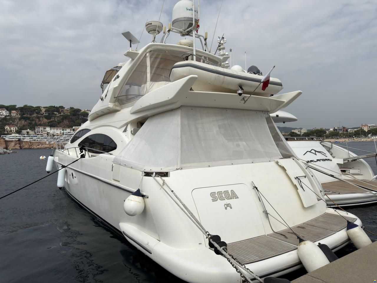 Azimut 68 Plus