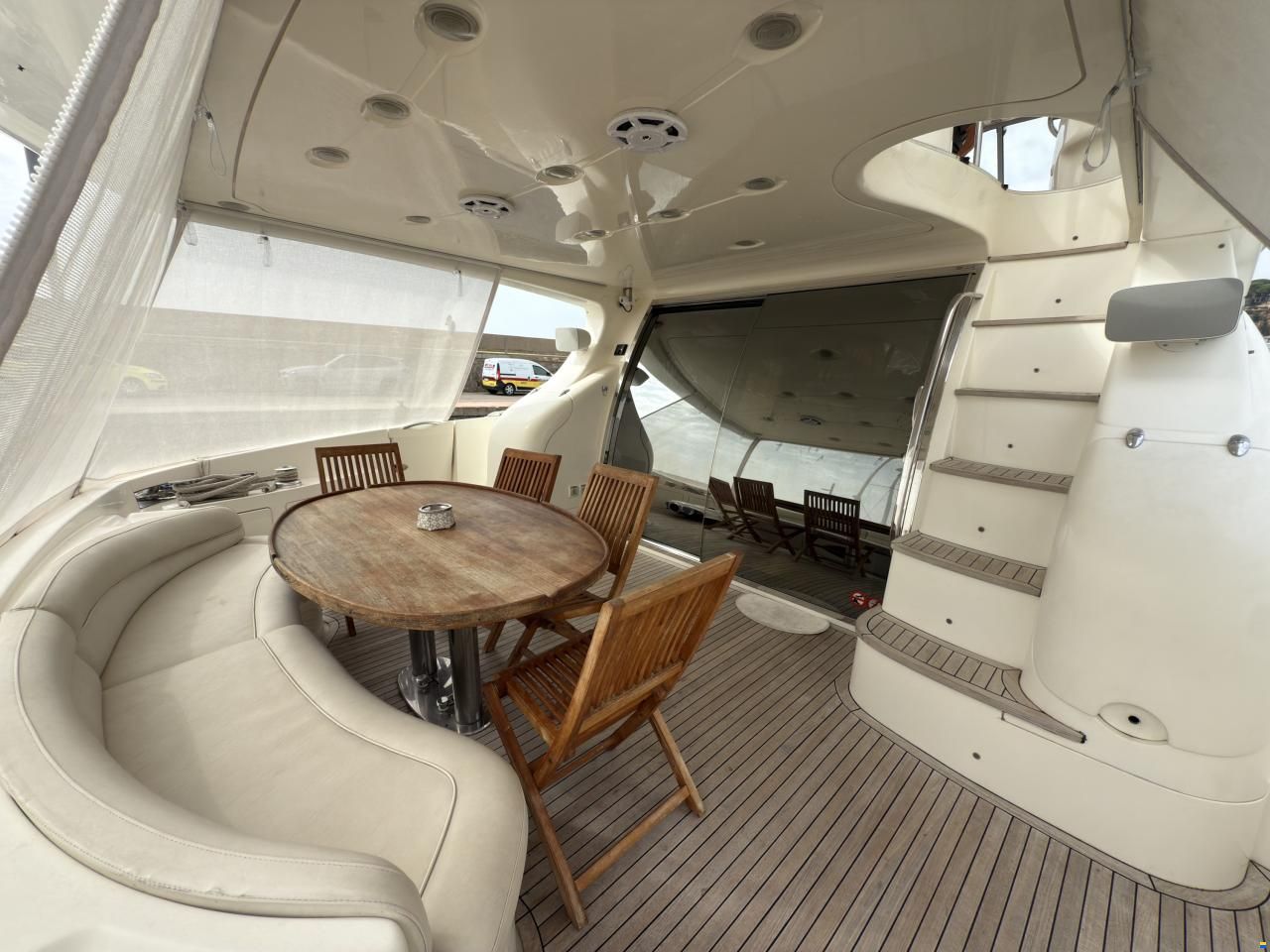 Azimut 68 Plus