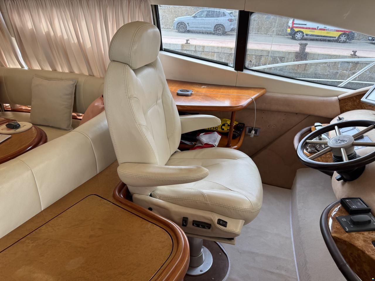 Azimut 68 Plus