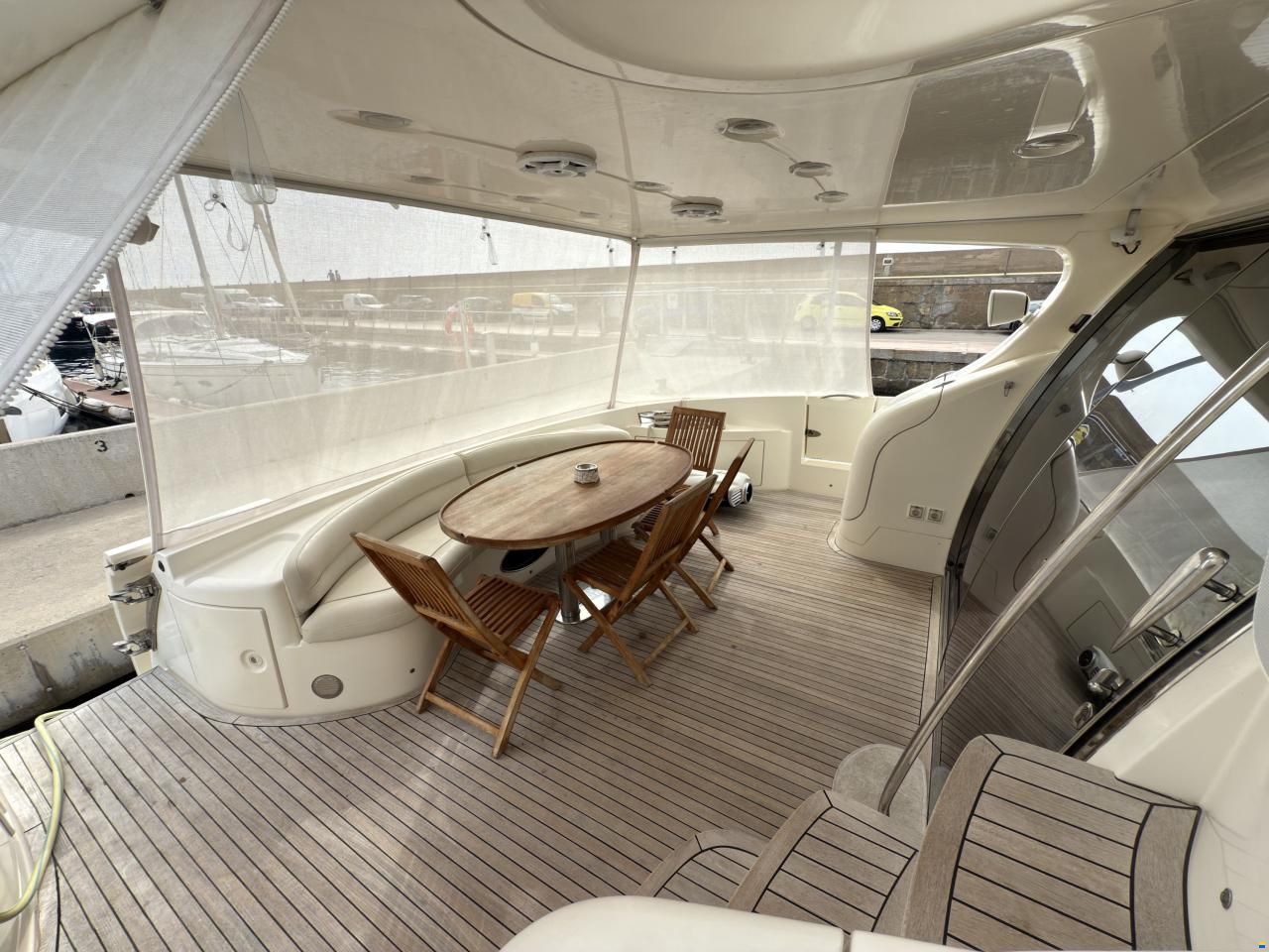 Azimut 68 Plus