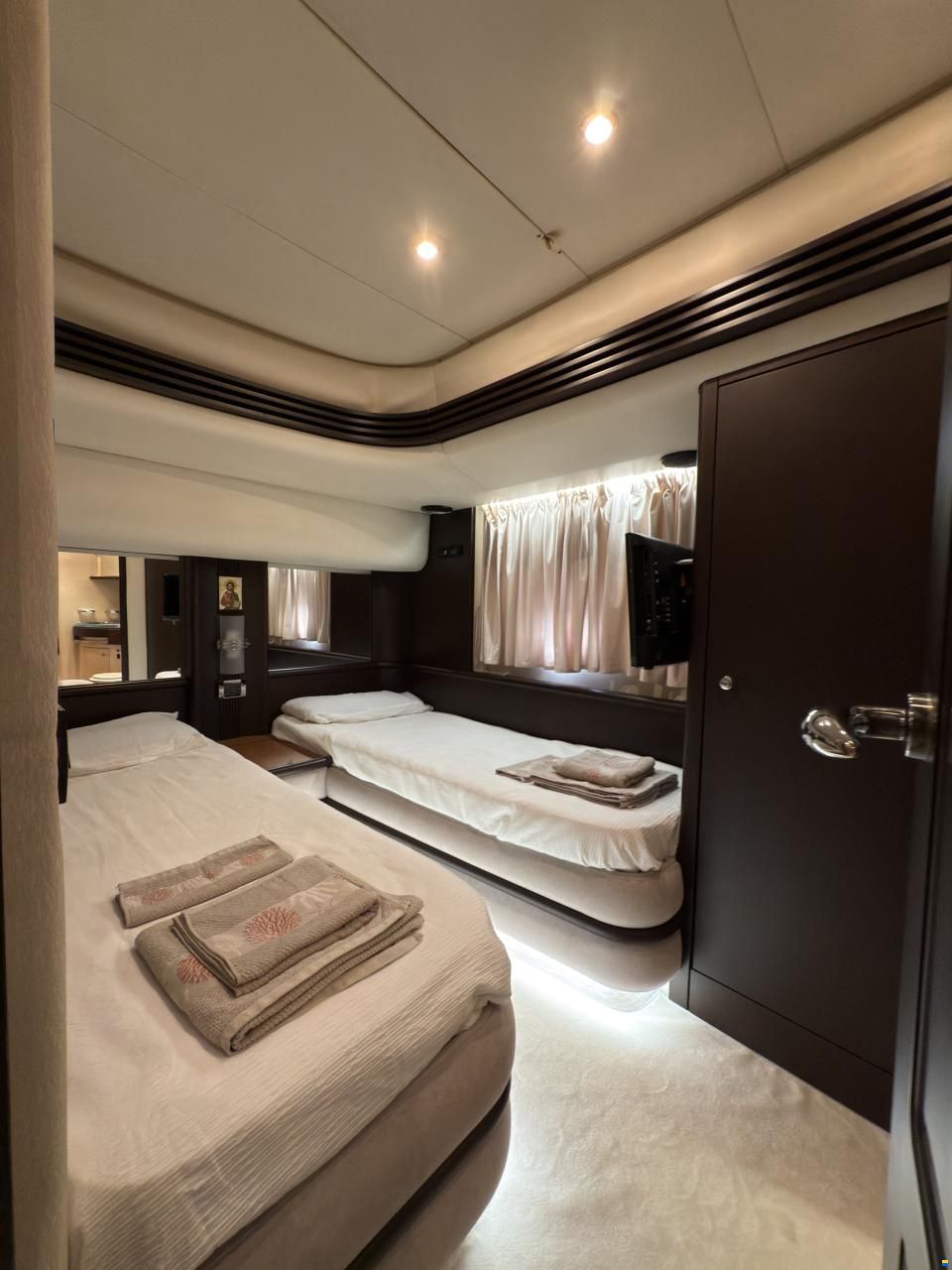 Azimut 68 Plus