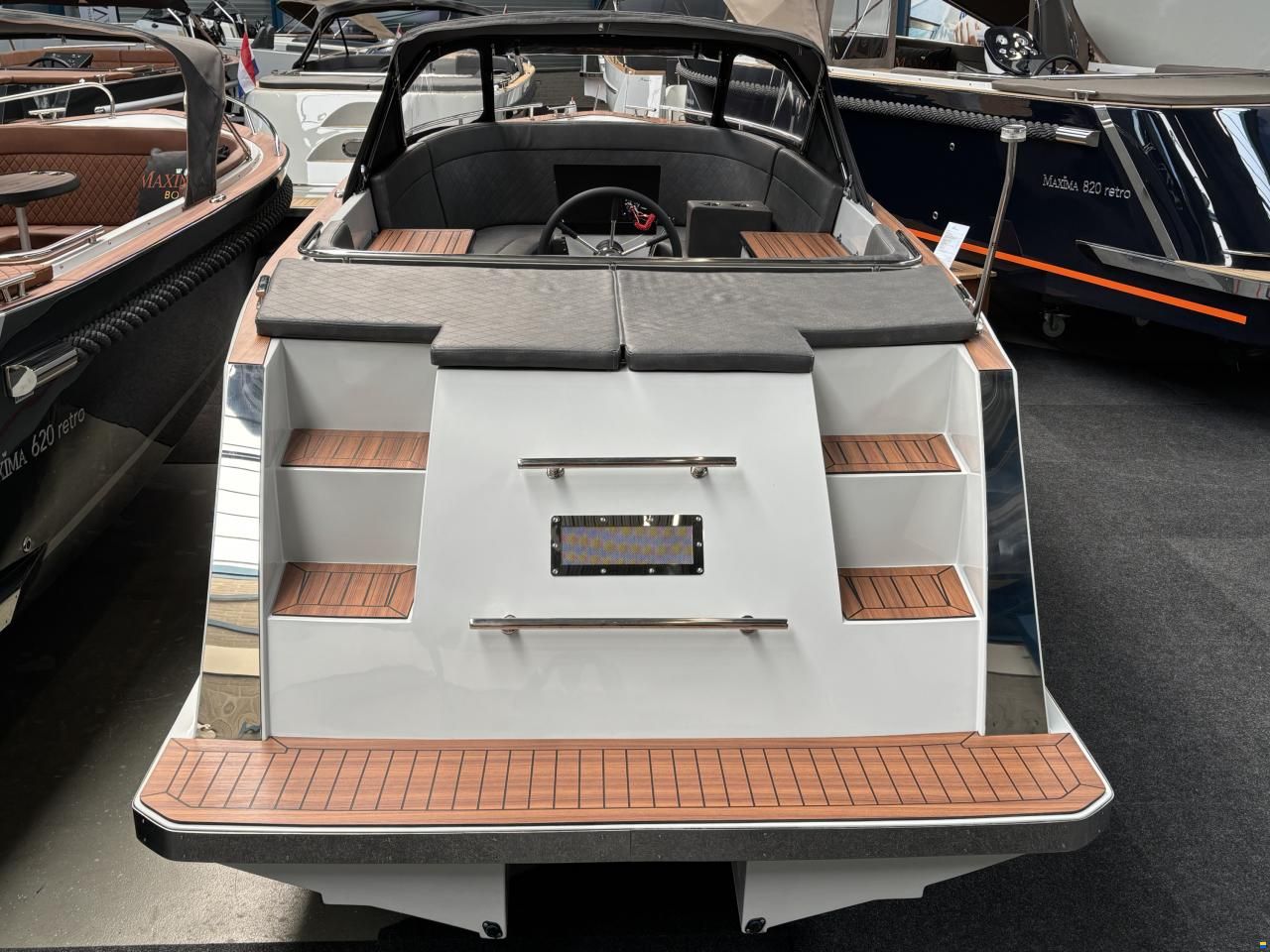 Maxima 630 Tender