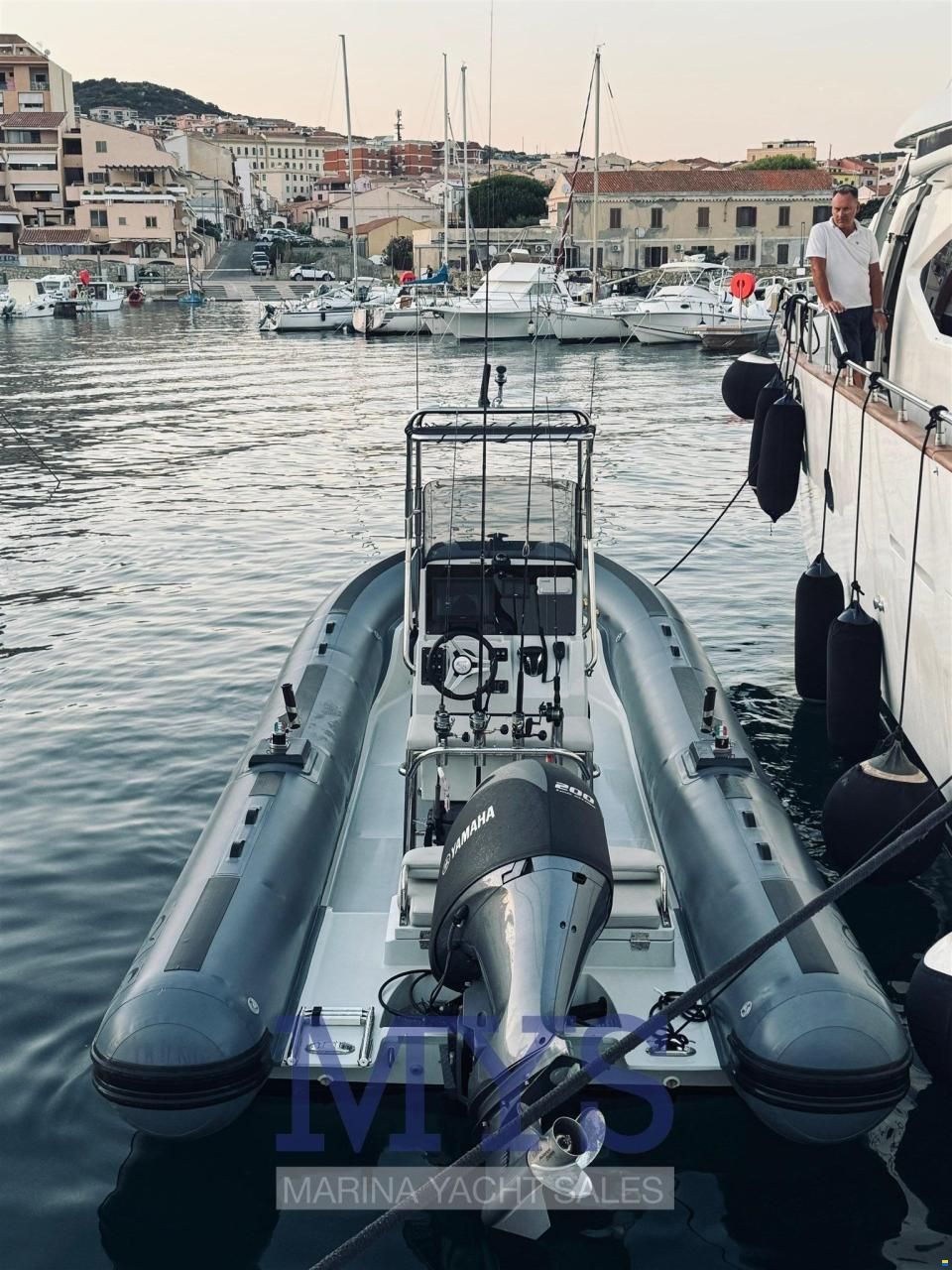 Capelli TEMPEST 700 FISHING