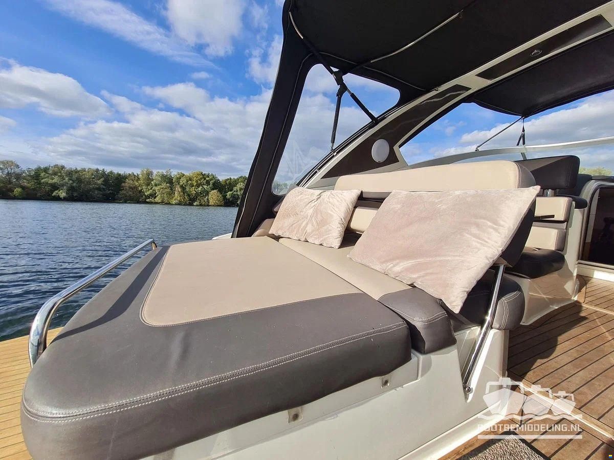 Galeon 325 Open