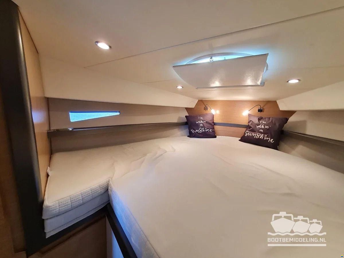 Galeon 325 Open