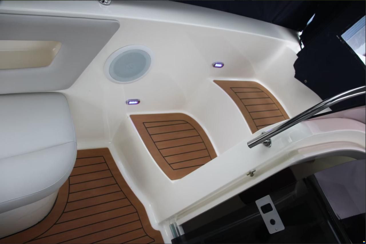 Nadirmarine EOLO 650 Day