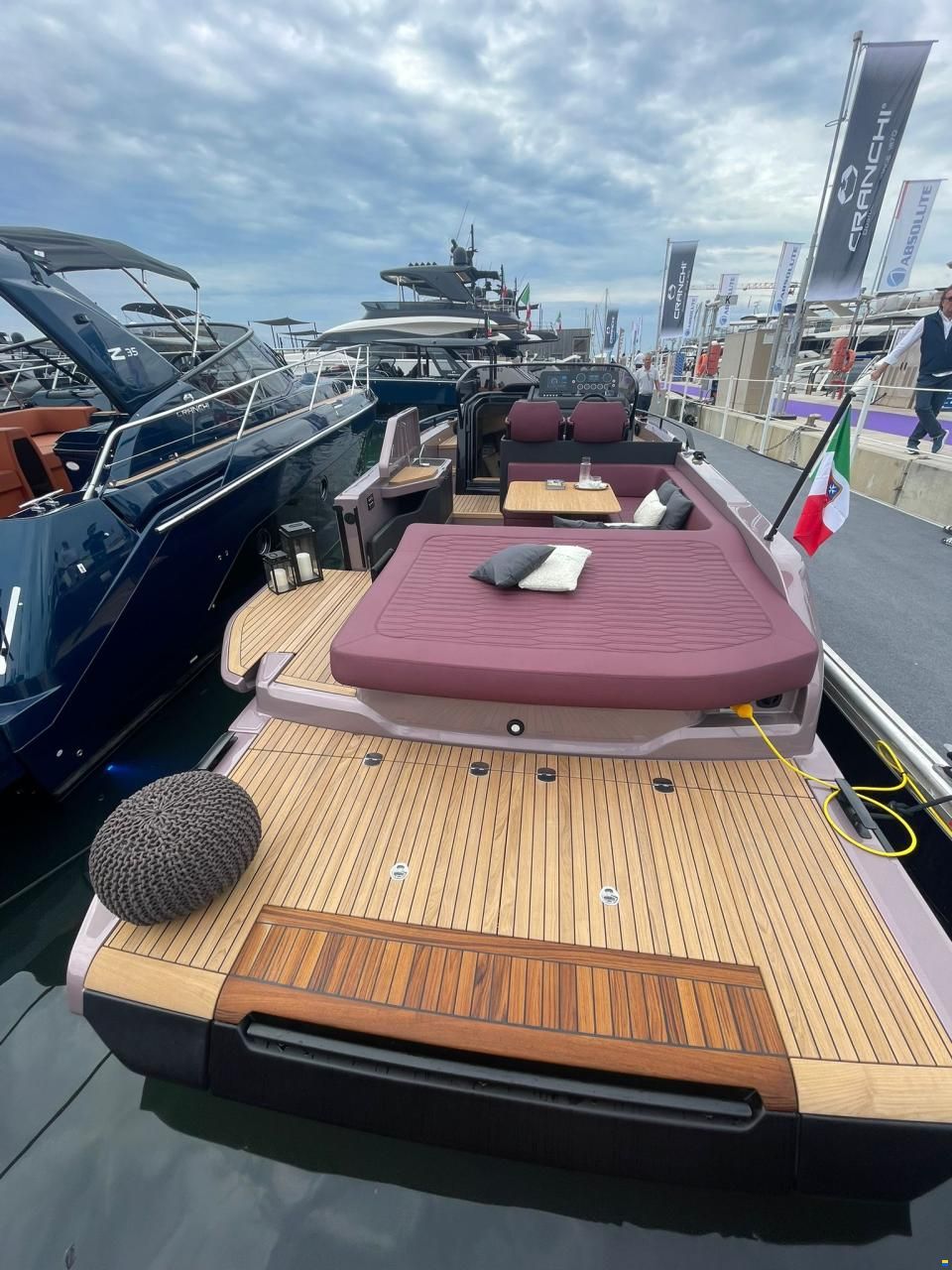 Cranchi A32 Luxury Tender