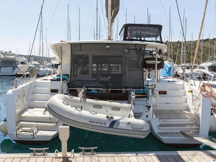 Lagoon 40