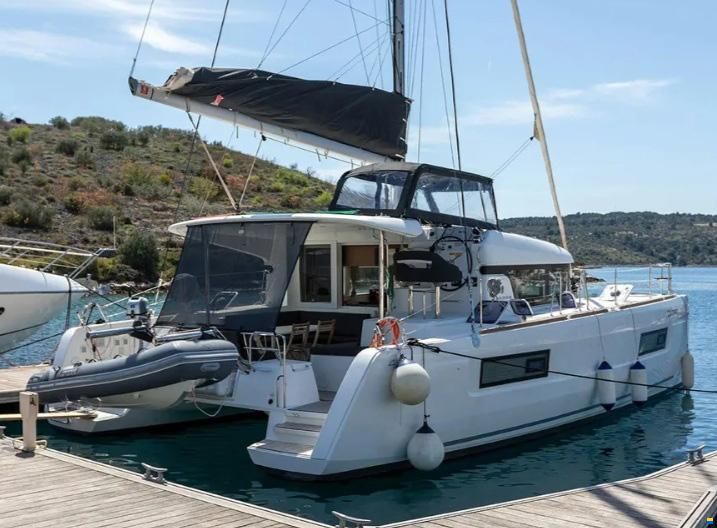 Lagoon 40