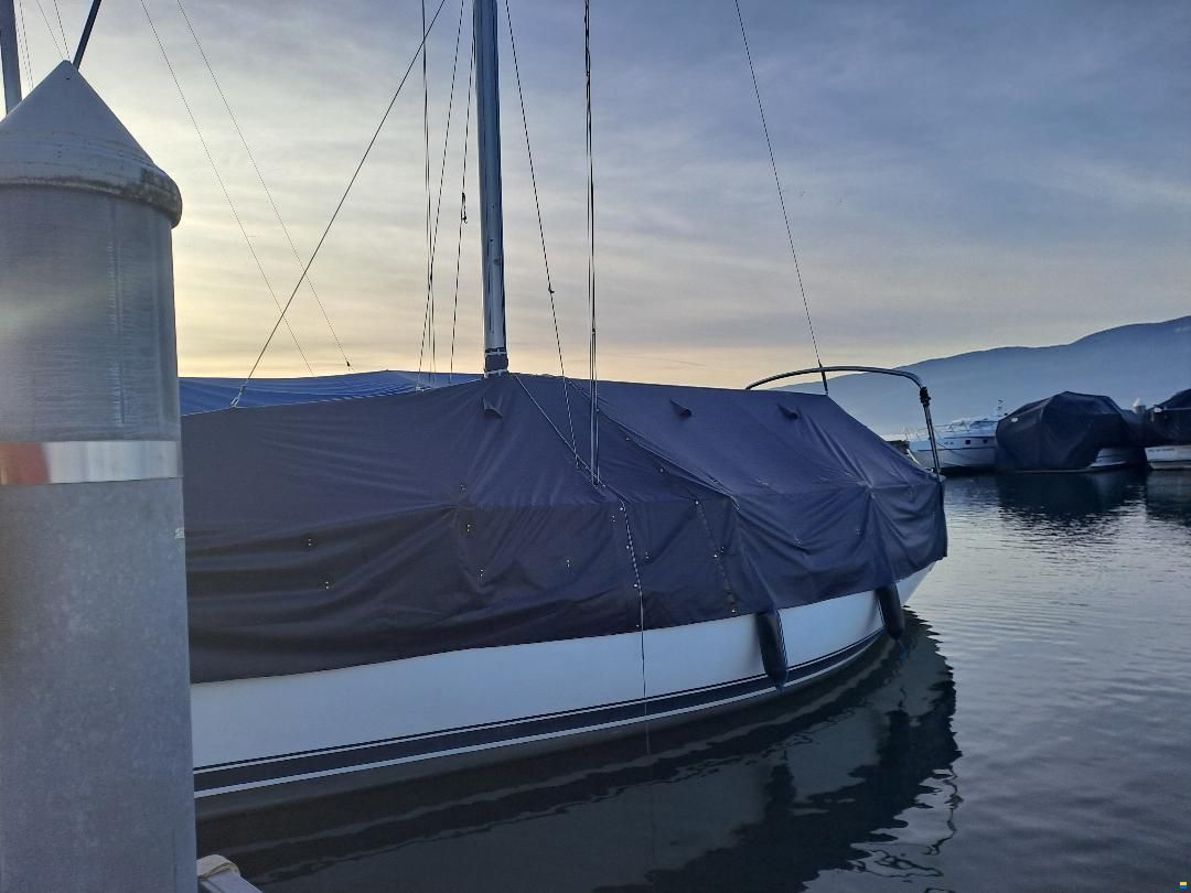 Beneteau First 325