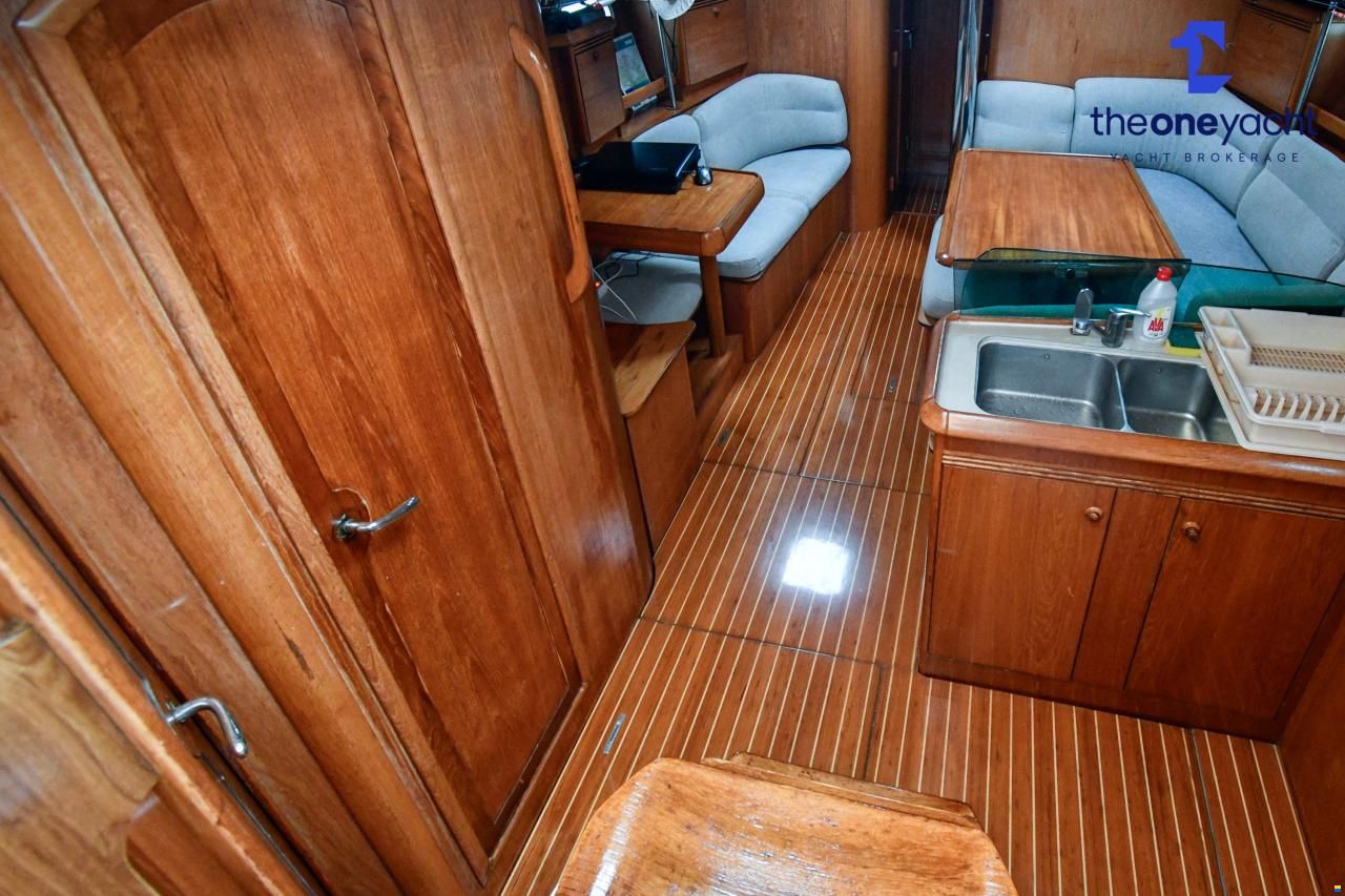 Jeanneau Sun Odyssey 43