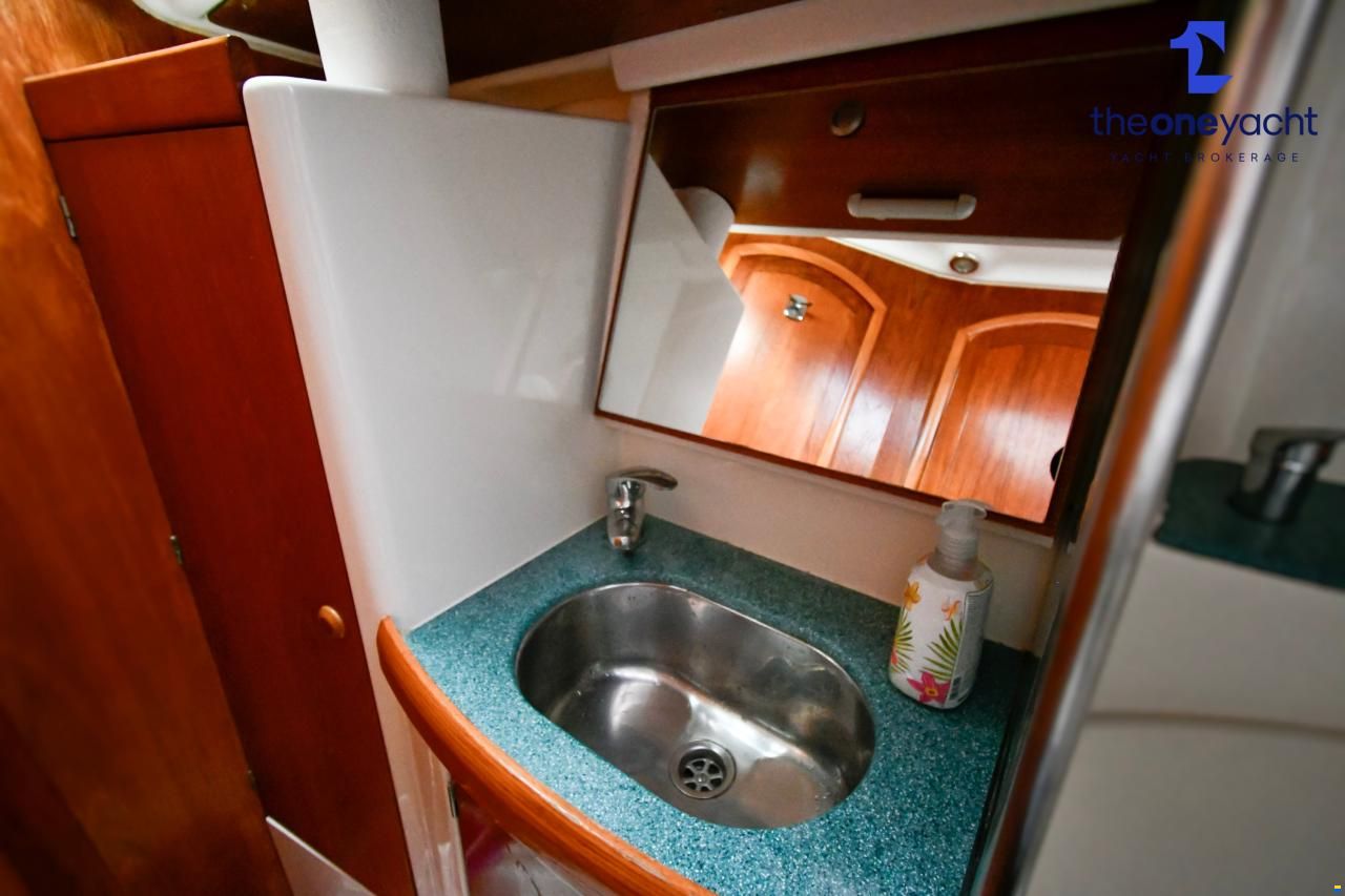 Jeanneau Sun Odyssey 43
