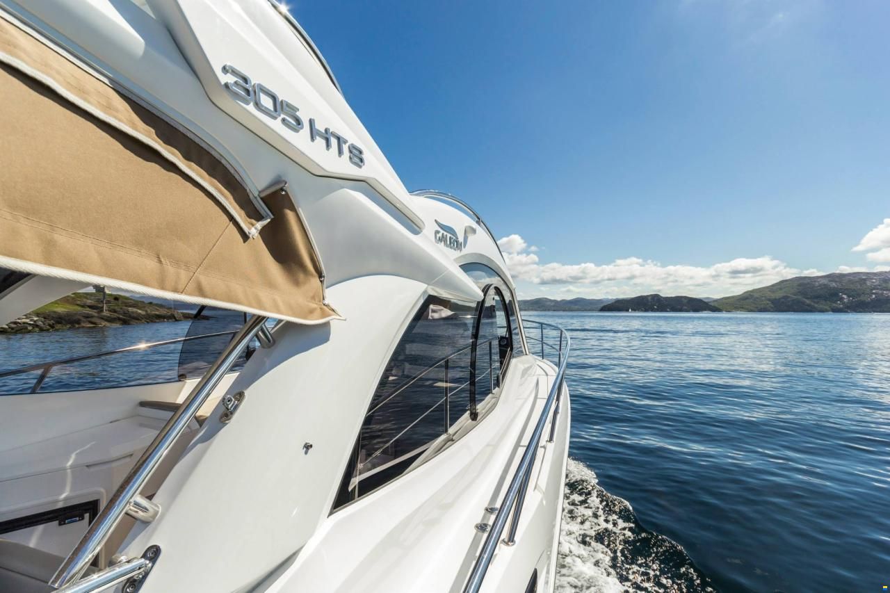 Galeon 305 HTS
