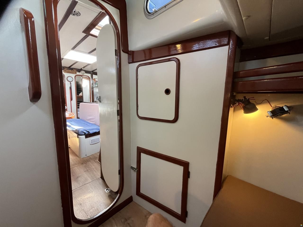Dromor Triton 48