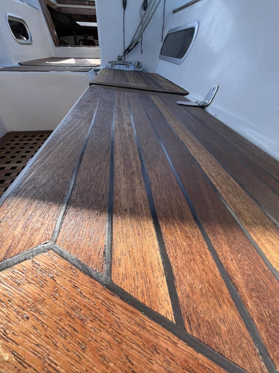 Dromor Triton 48