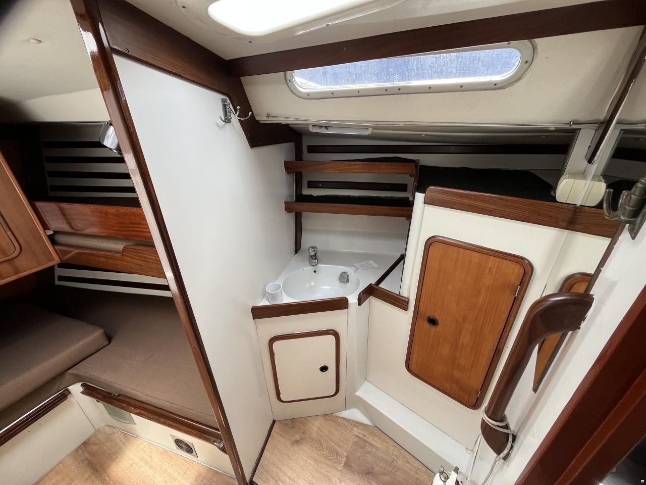Dromor Triton 48