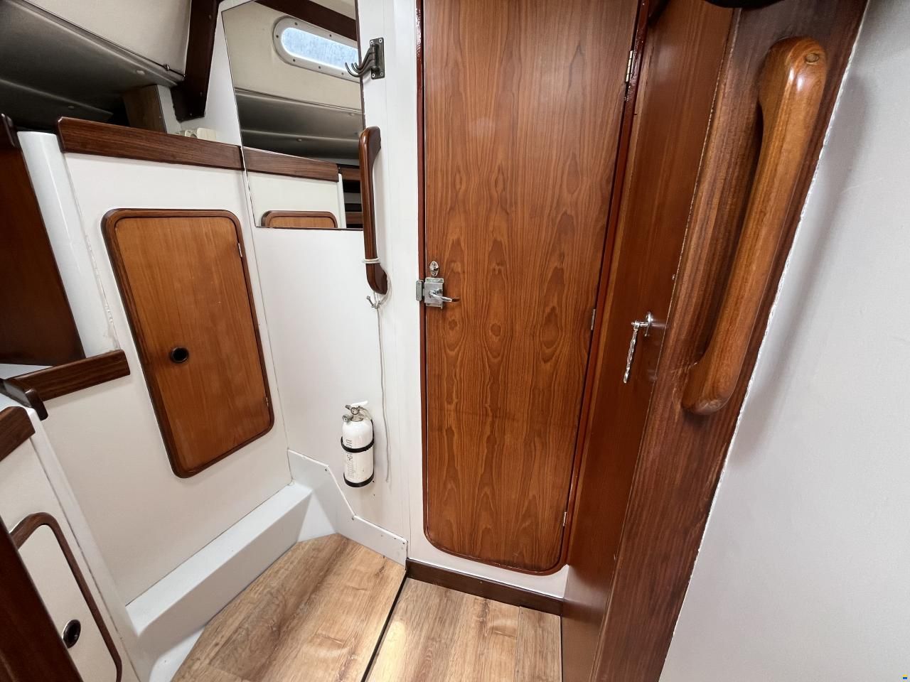 Dromor Triton 48