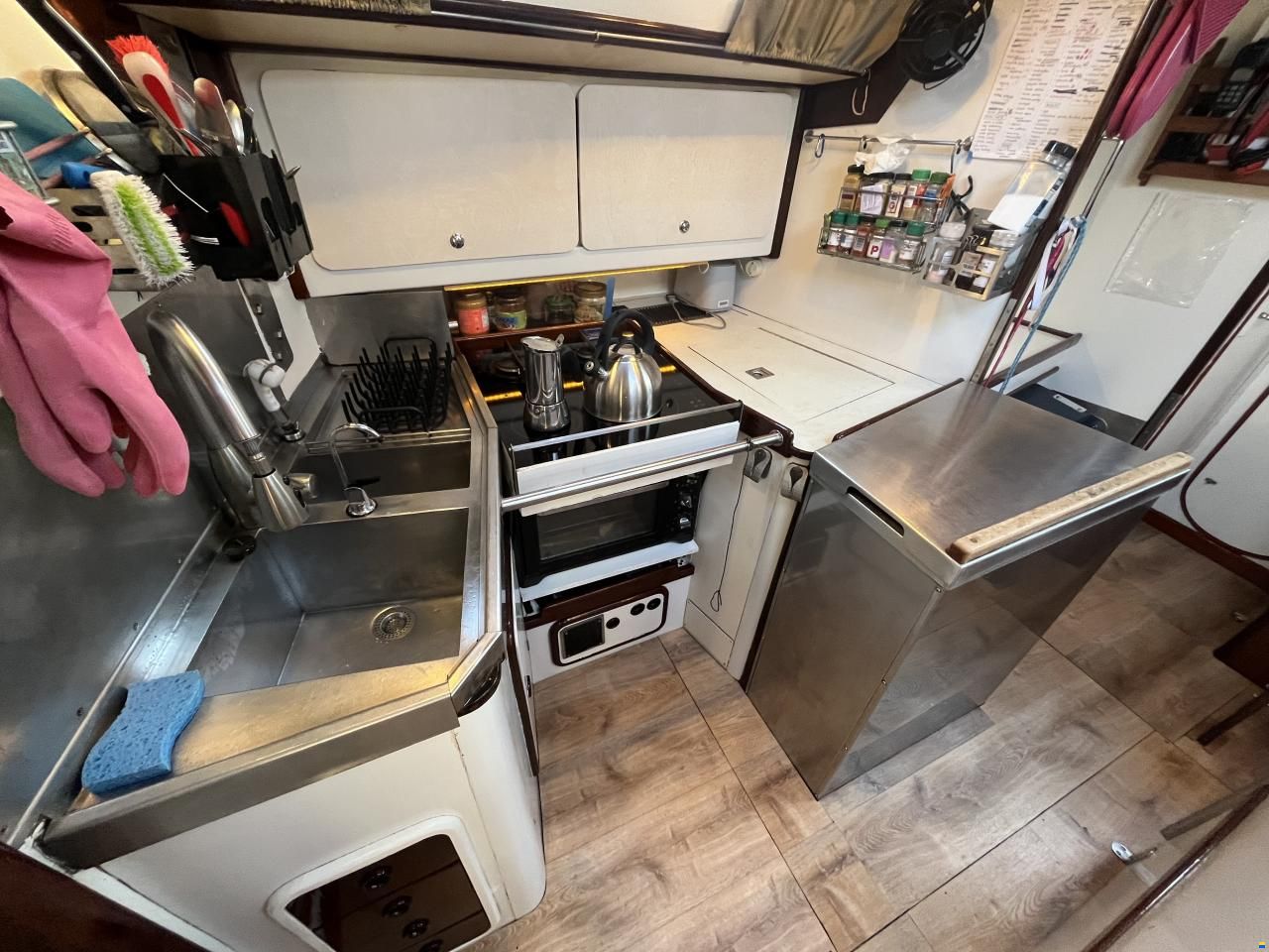 Dromor Triton 48