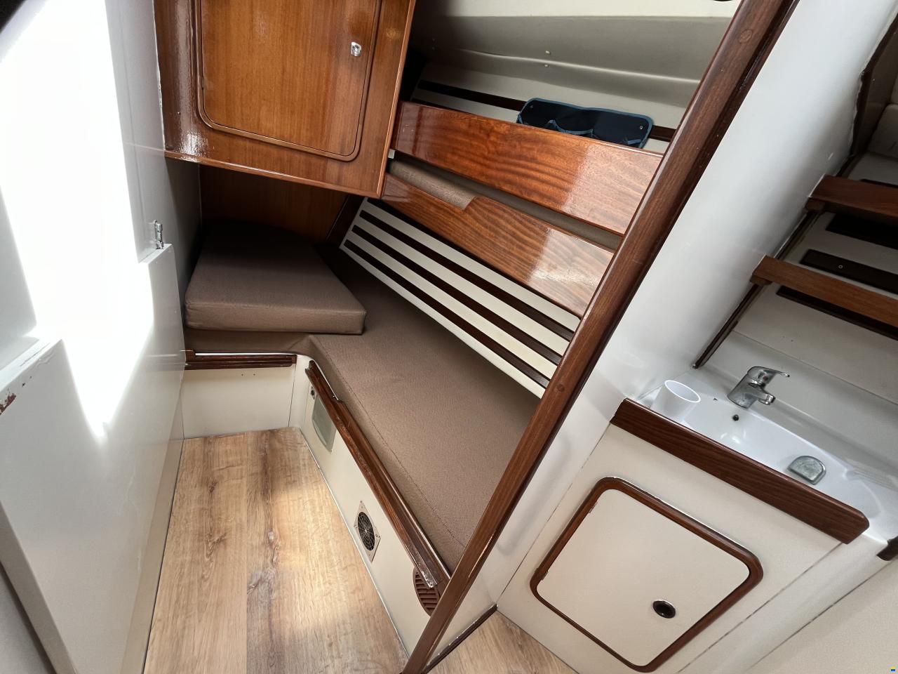 Dromor Triton 48