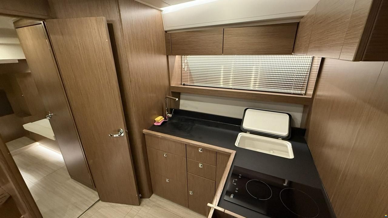 Bavaria SR 41 HT - MODEL 2024