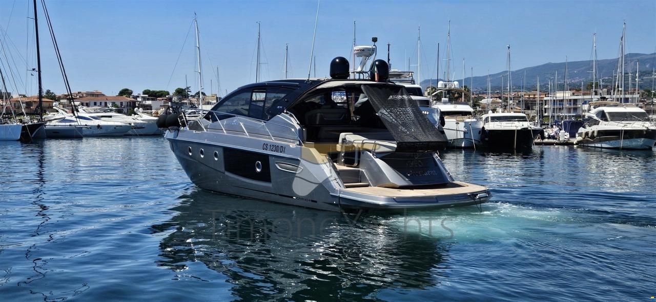 Cranchi M44 HT