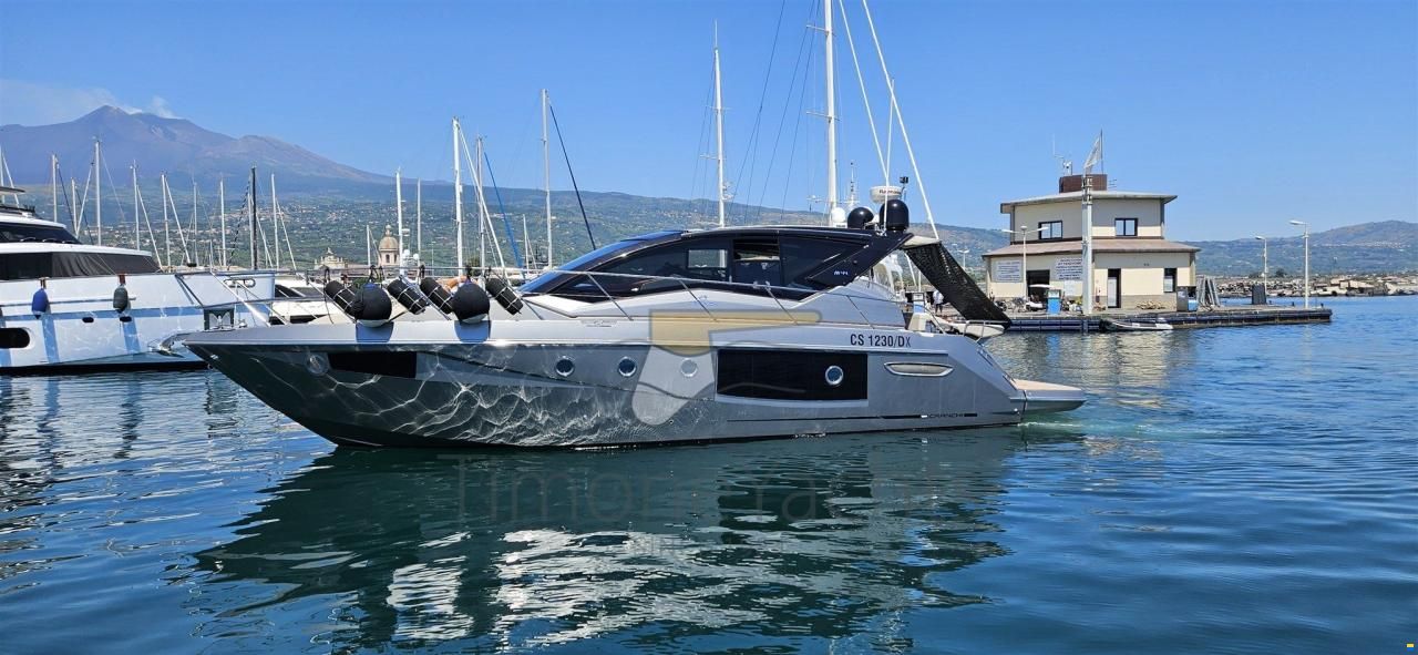 Cranchi M44 HT
