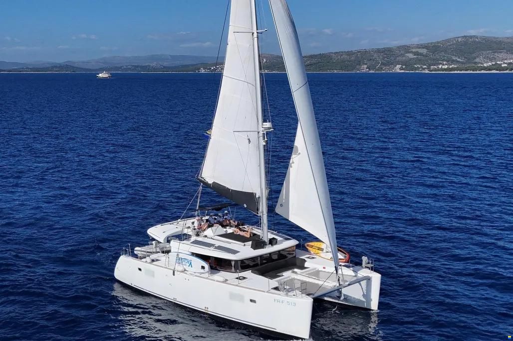 Lagoon 450 F
