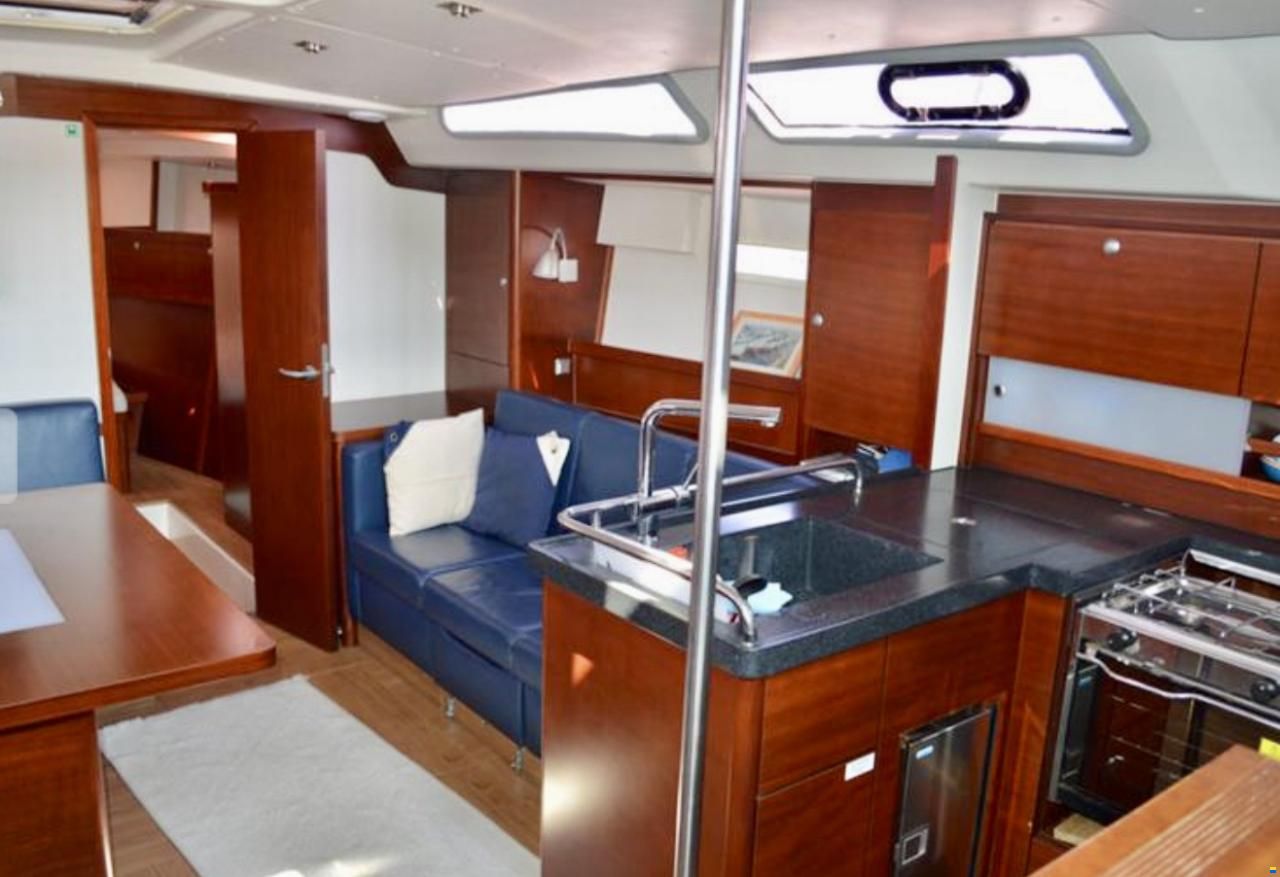 Hanse 470E Owners version