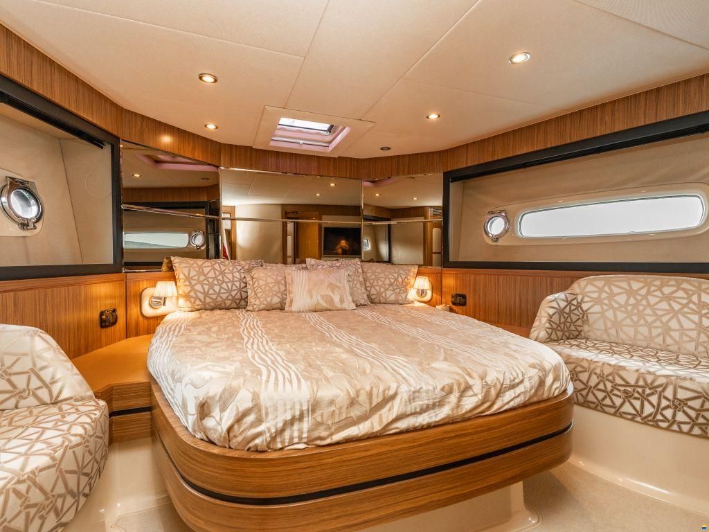 Azimut Magellano 53 Fly