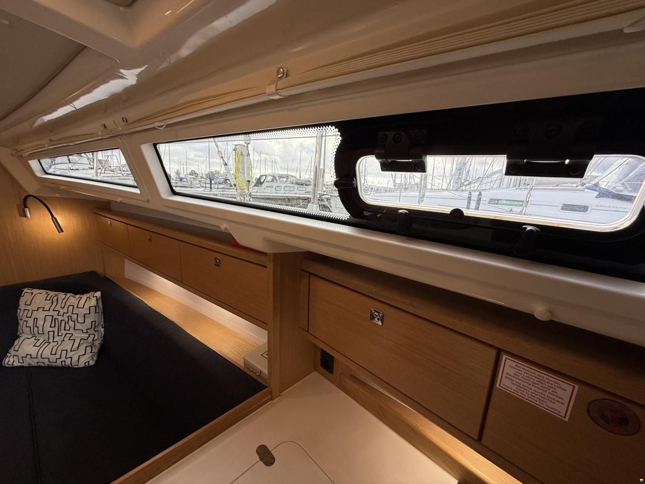 Bavaria 34 Cruise style