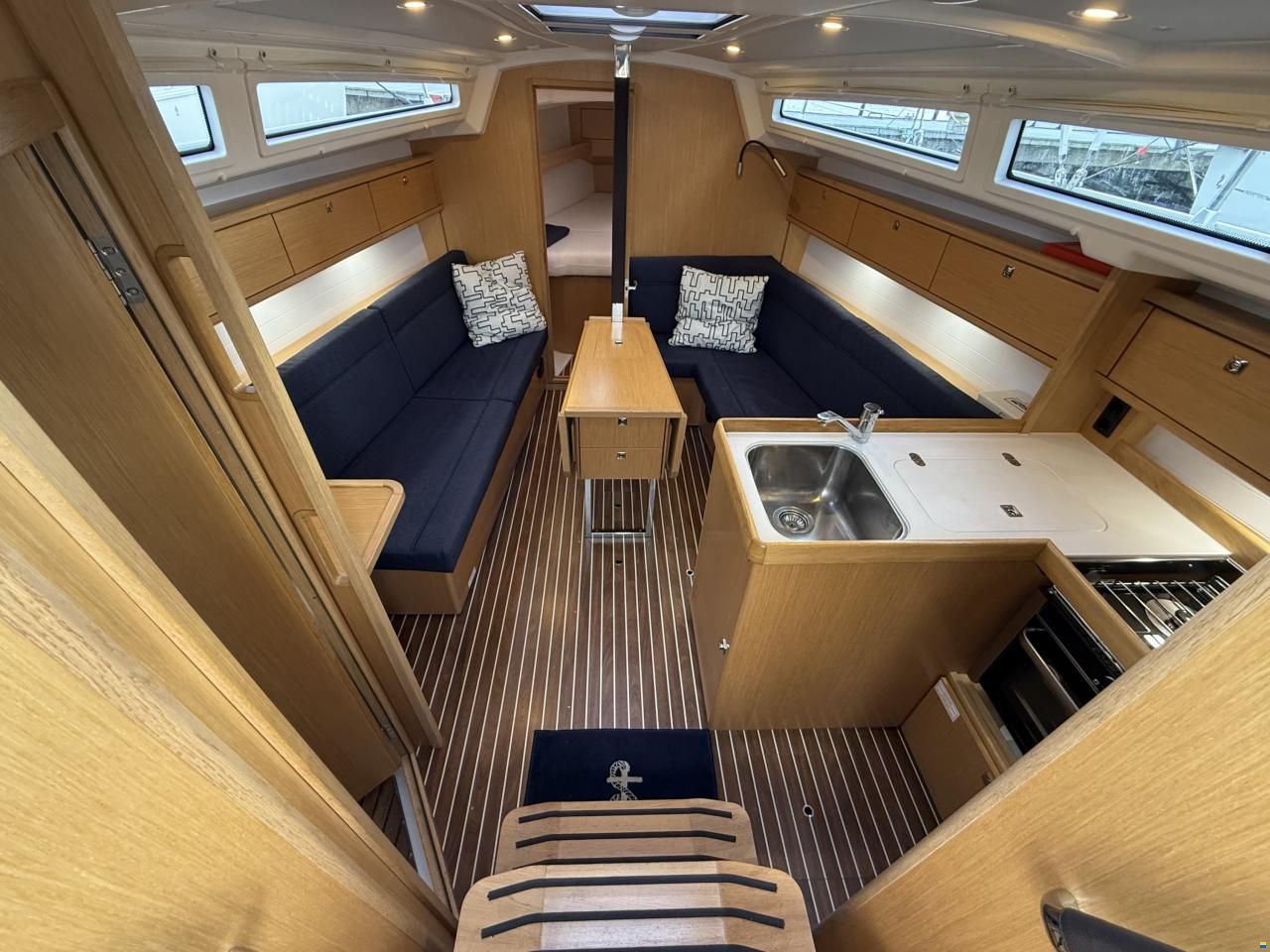 Bavaria 34 Cruise style