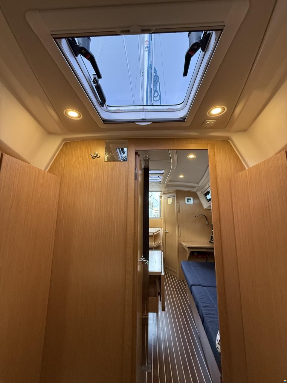 Bavaria 34 Cruise style