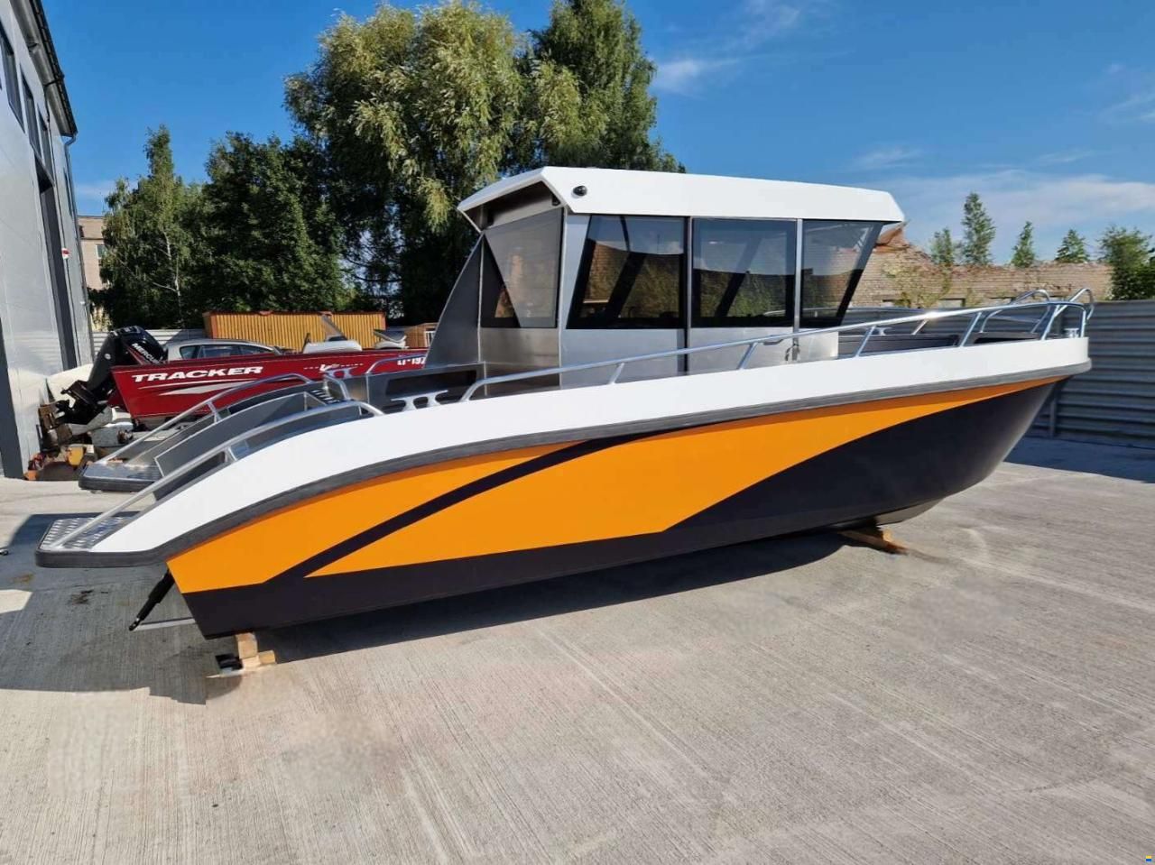 Alumarin 760 Cabin