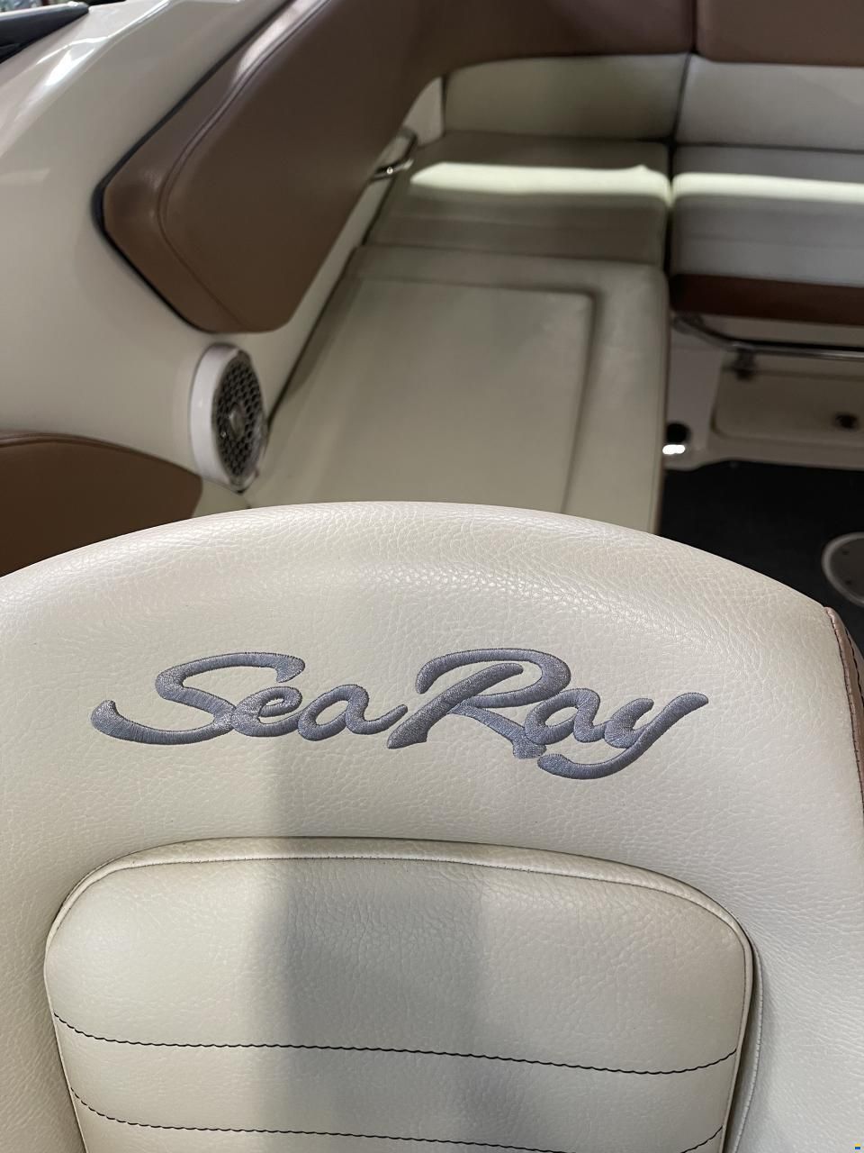Sea Ray 230 Sun Sport
