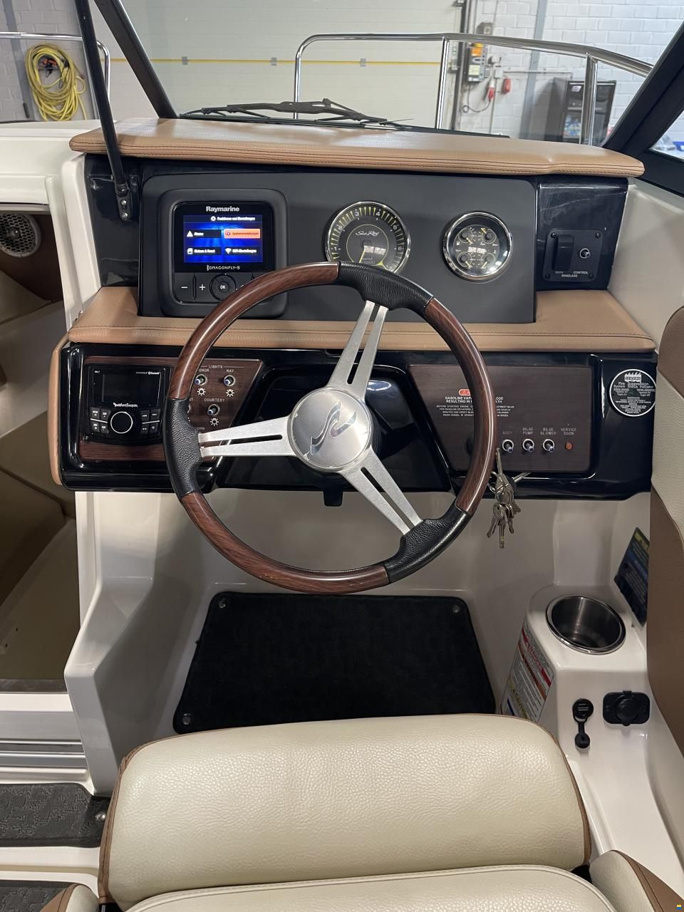 Sea Ray 230 Sun Sport