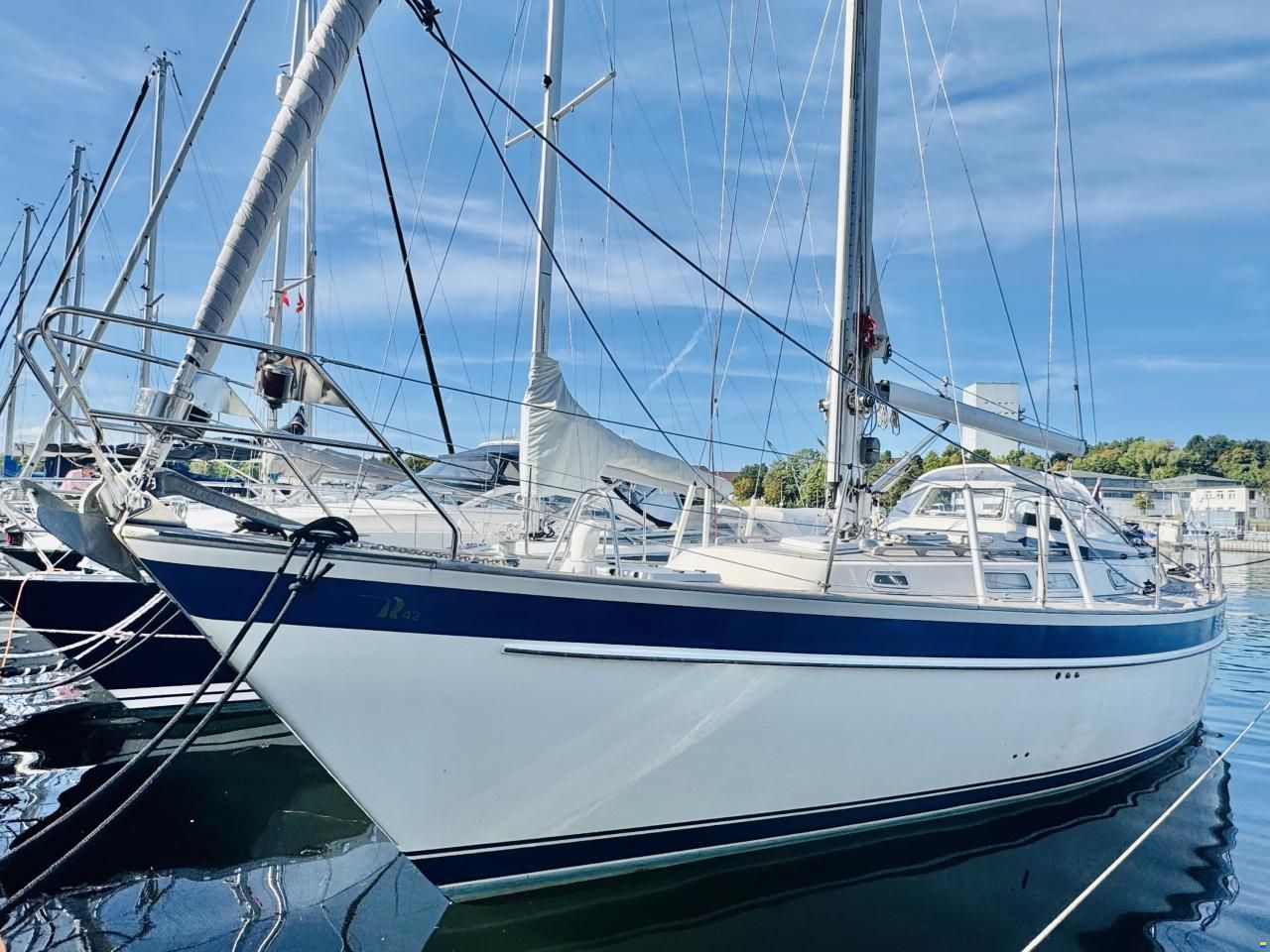 Hallberg-Rassy 42F