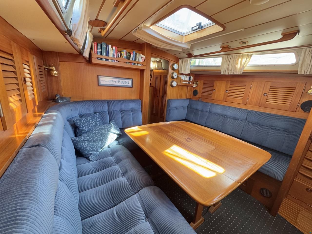 Hallberg-Rassy 42F