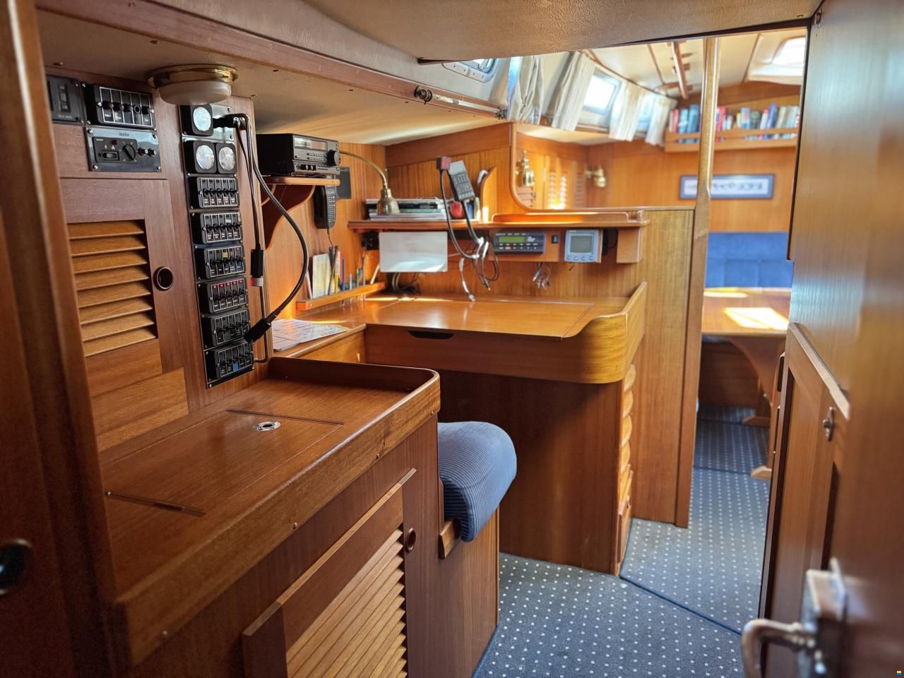 Hallberg-Rassy 42F