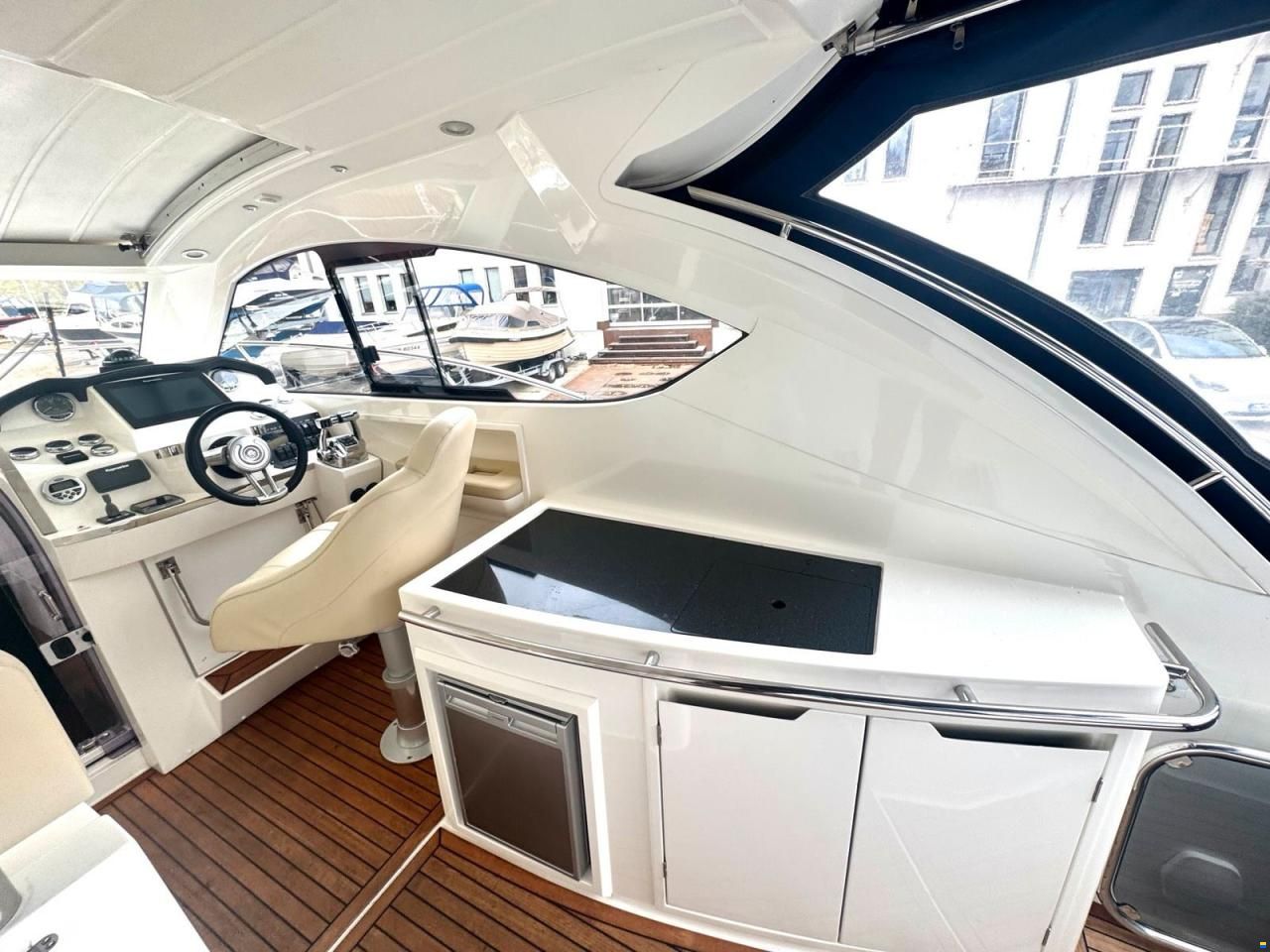 Galeon 325 HT